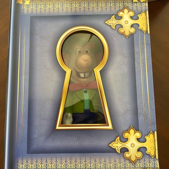 Disney D23 Alice in Wonderland plush by Mary Blair Exclusive  MAD HATTER - Picture 2 of 7